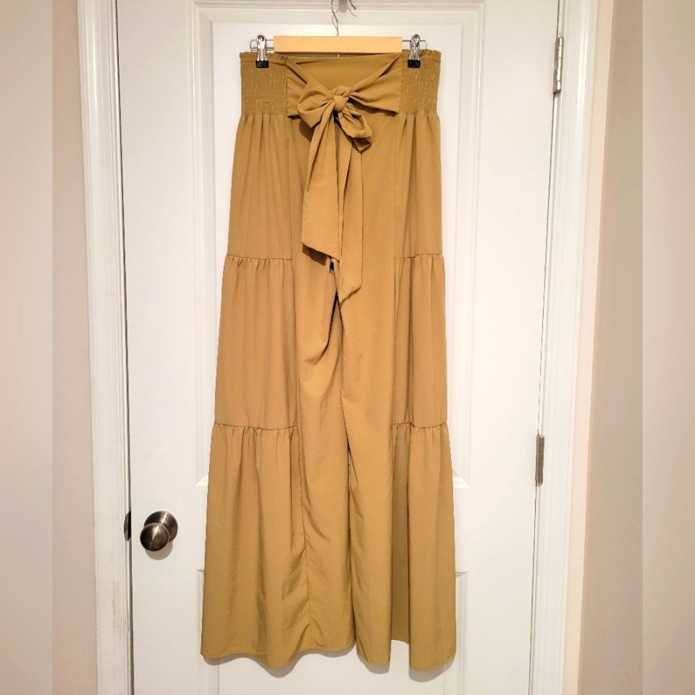 NWOT Halara Breezeful High Waisted Shirres Tie Wide Leg Pant